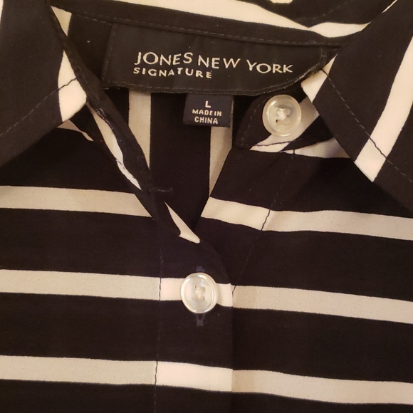 Jones New York top - Picture 2 of 8